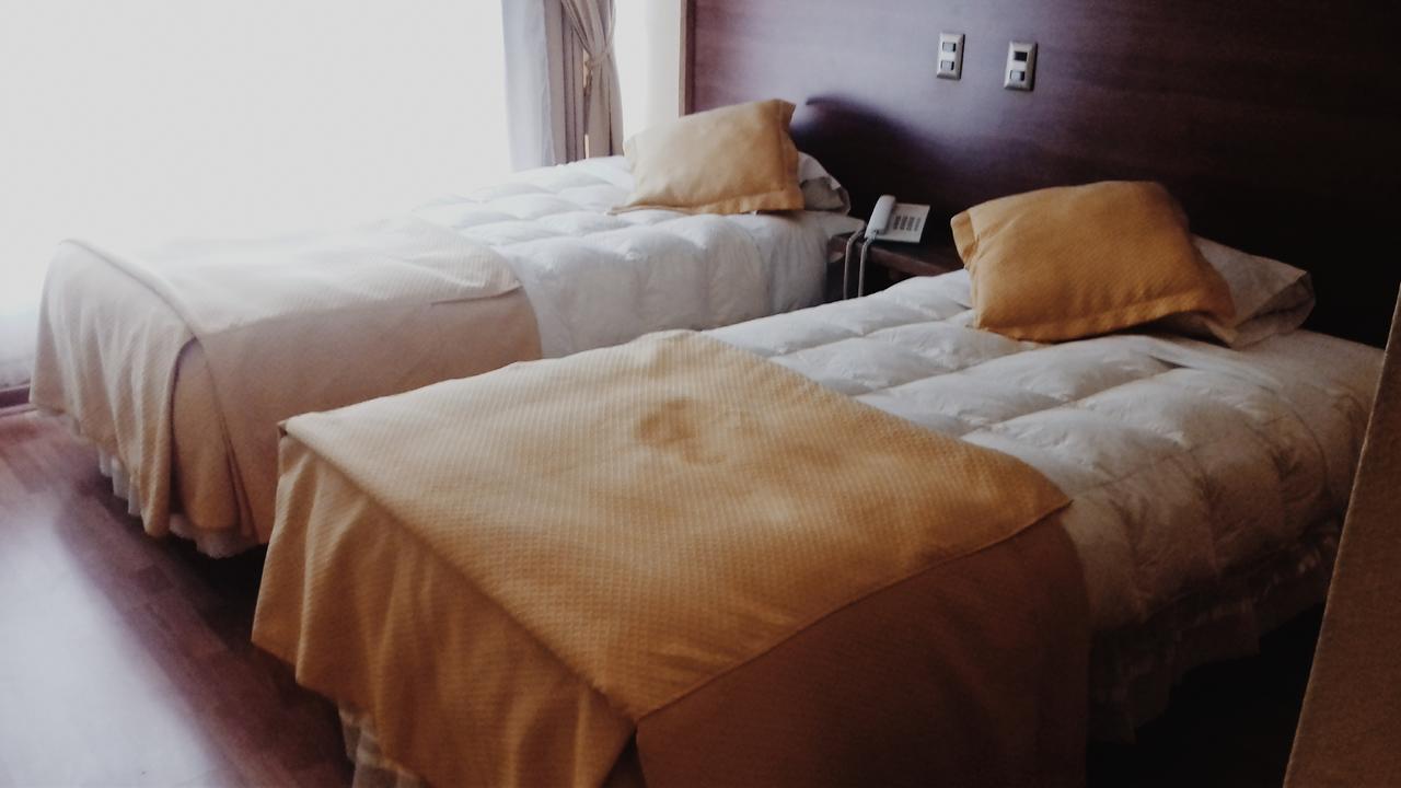 Hotel Plaza לוס אנדס מראה חיצוני תמונה