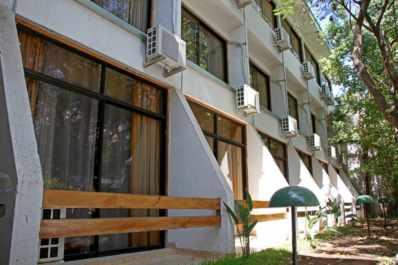 Hotel Plaza לוס אנדס מראה חיצוני תמונה