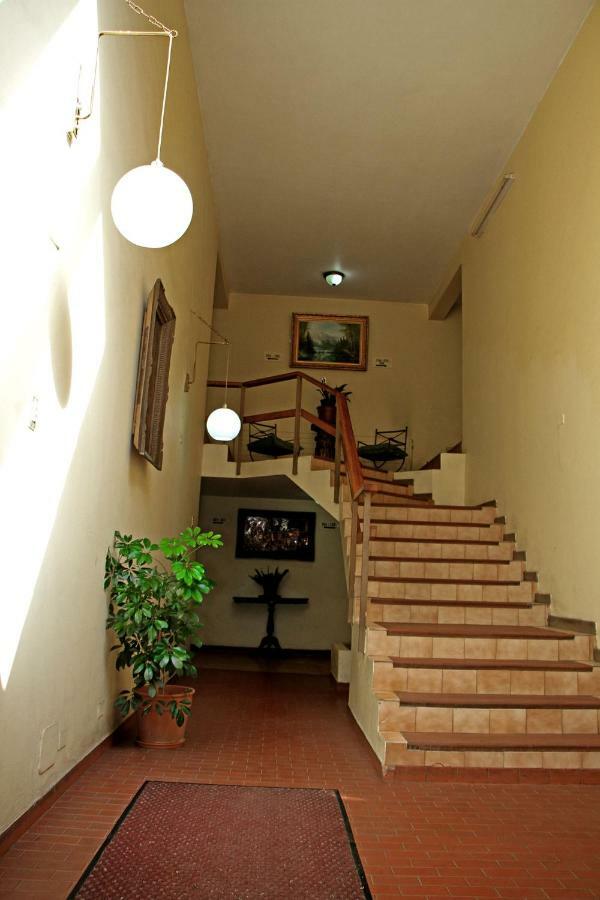 Hotel Plaza לוס אנדס מראה חיצוני תמונה